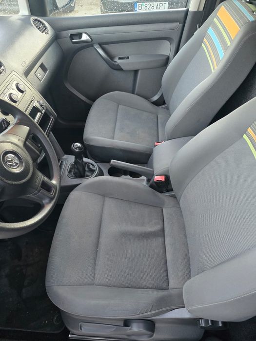 Volkswagen caddy dric funerar