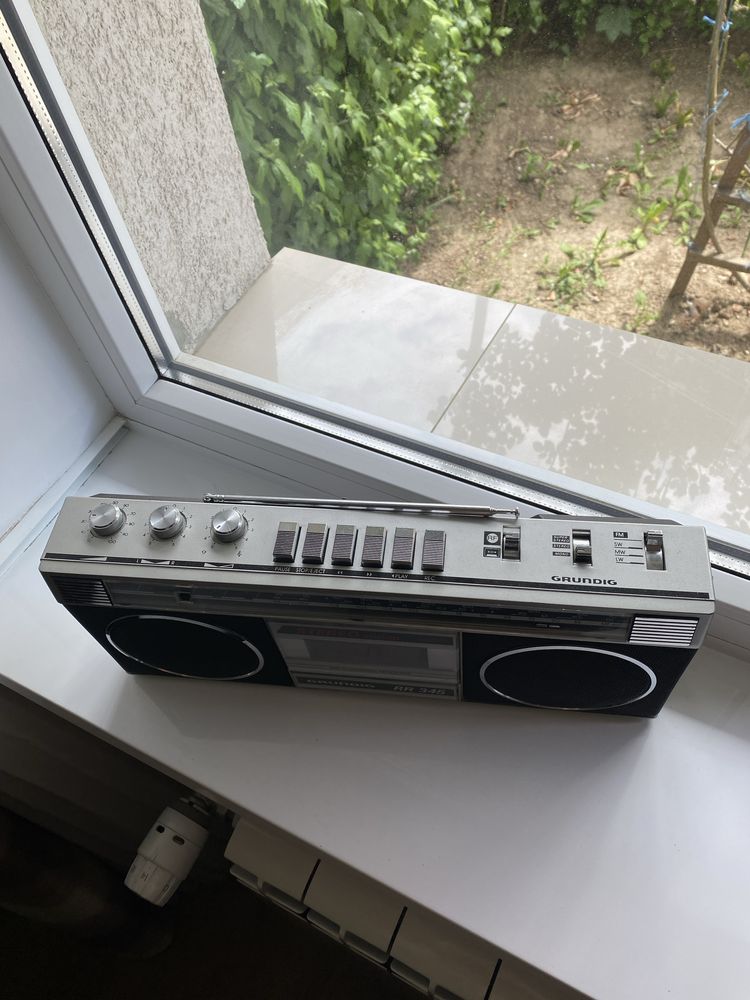 Vintage radiocasetofon Grundig RR 345