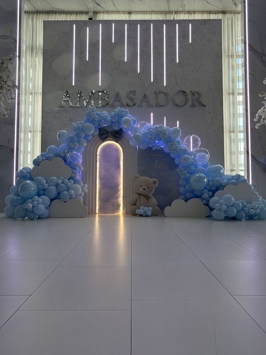 Decor botez majorat nunta baloane colt foto aranjamente masa