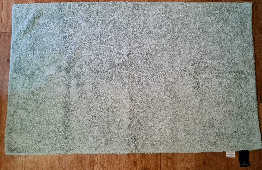 Коврик новый продам