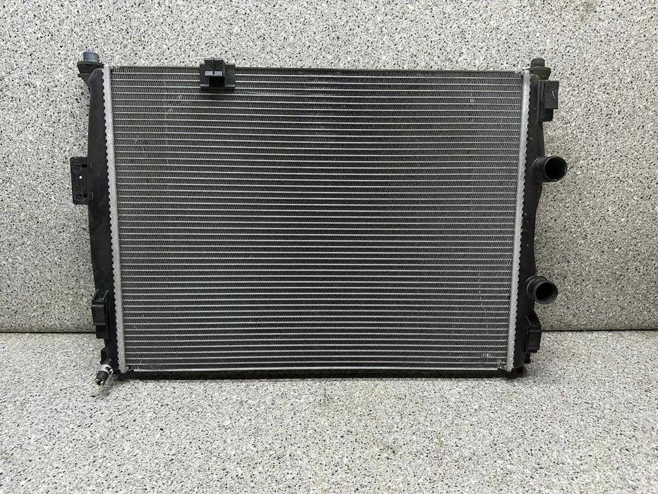 Радиатор охлаждения на Ниссан Кашкай J10 из Японии