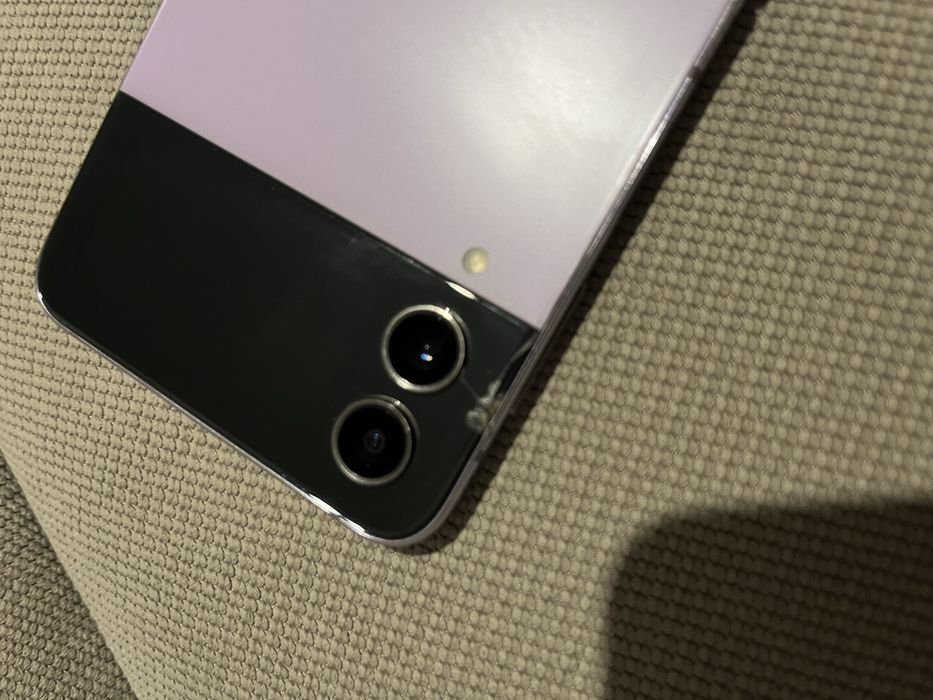 Samsung Z Flip 4