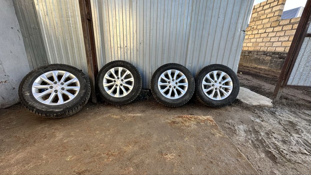 Продам диски от тойта камри