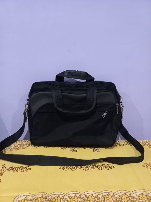 Сумка для ноутбука .