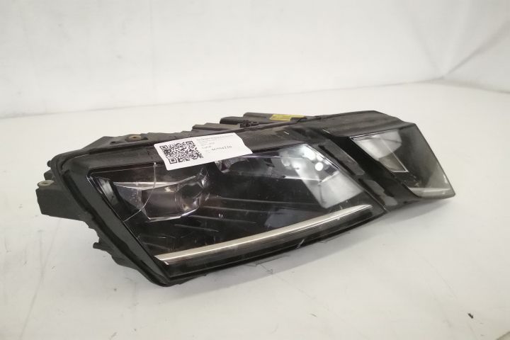 Фар Дясно Оригинален Лед Повреден Шкода Октавия 3 / Skoda Octavia 3 [О