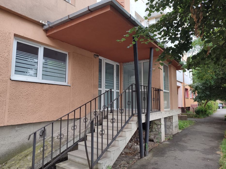 Spatiu comercial cu intrare din strada