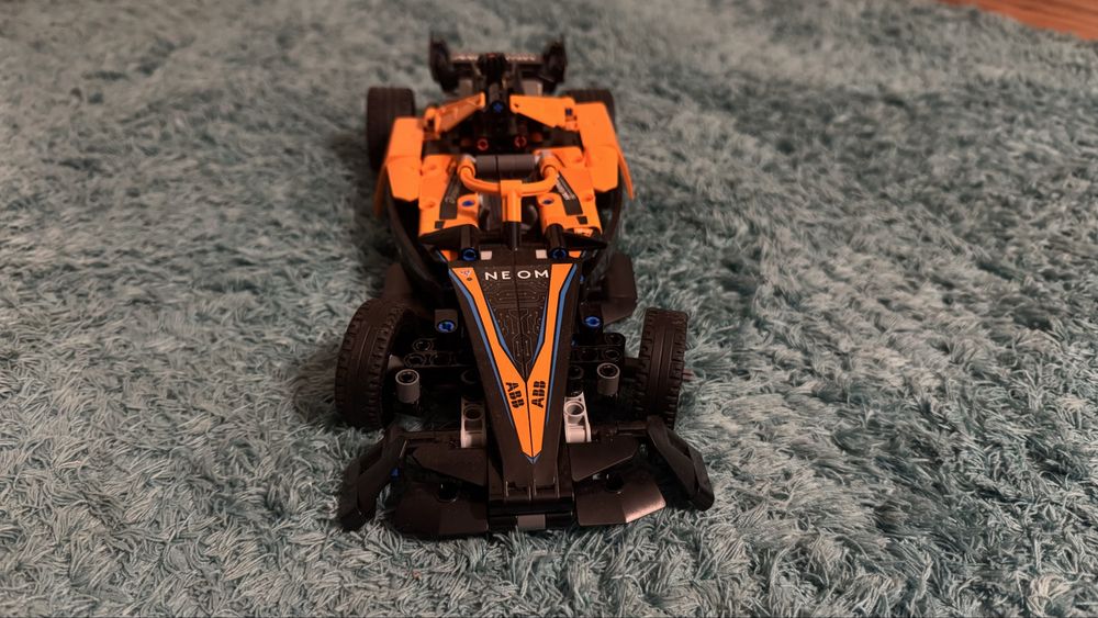 LEGO TECHNIC 42169 Neom McLaren Formula
