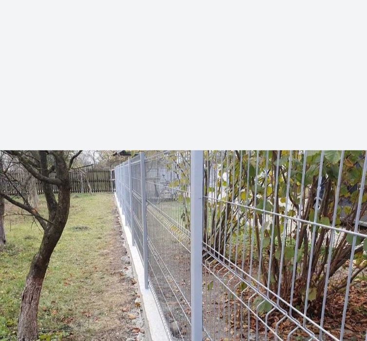 Garduri și porți detalii în privat