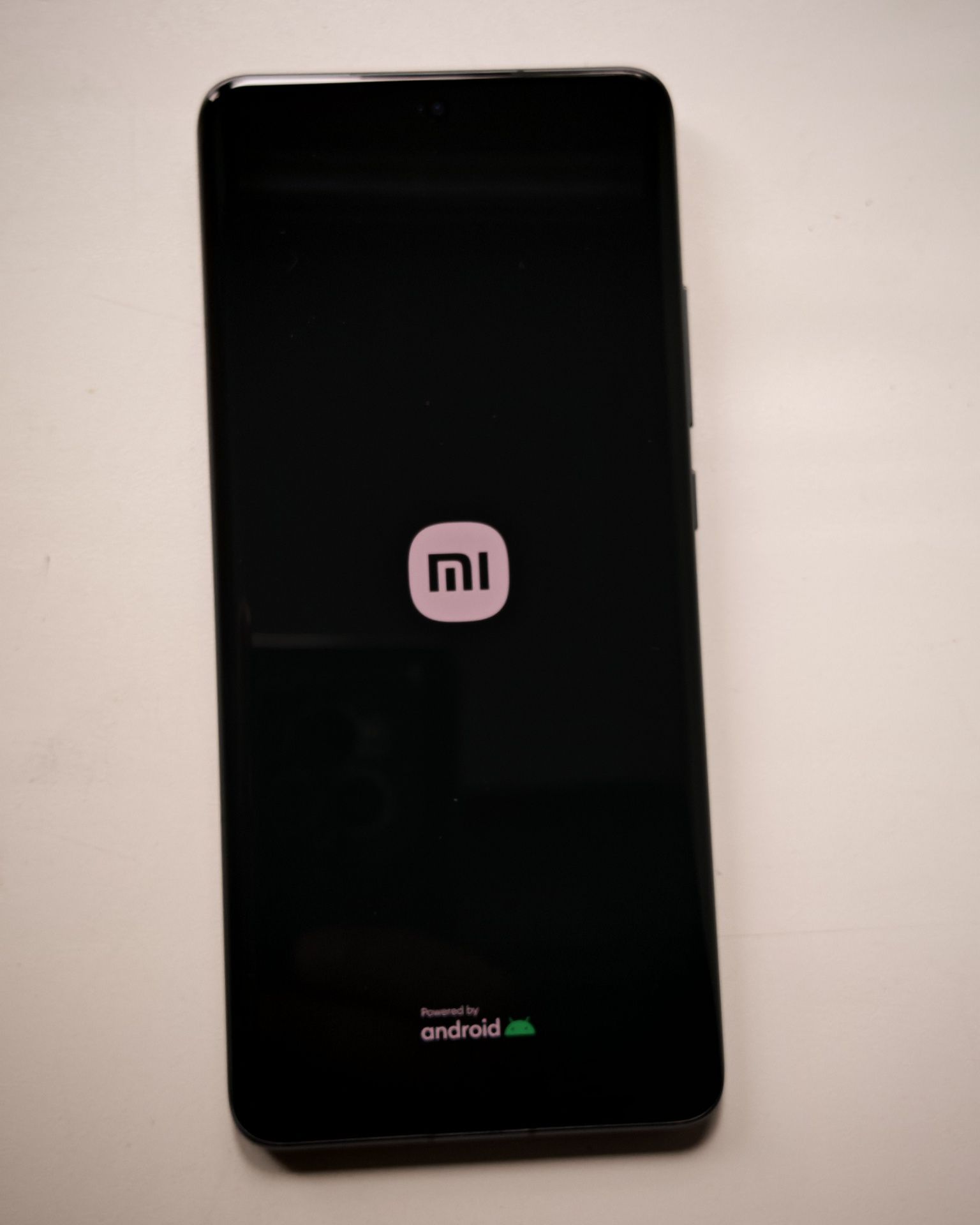 Продаётся смартфон Xiaomi 12x, память 8/256 gB