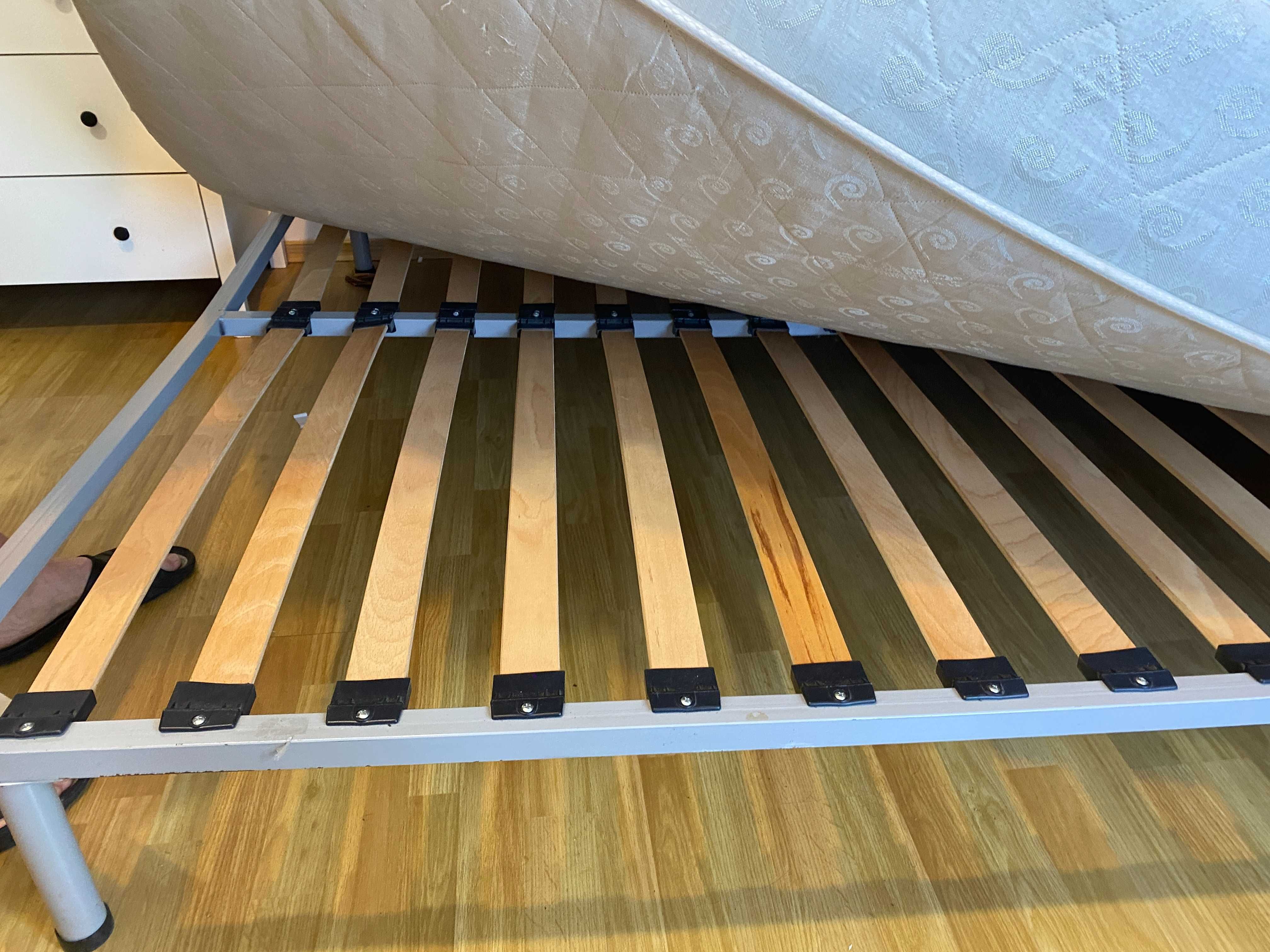 Saltea 2 x 1,8 m cu cadru