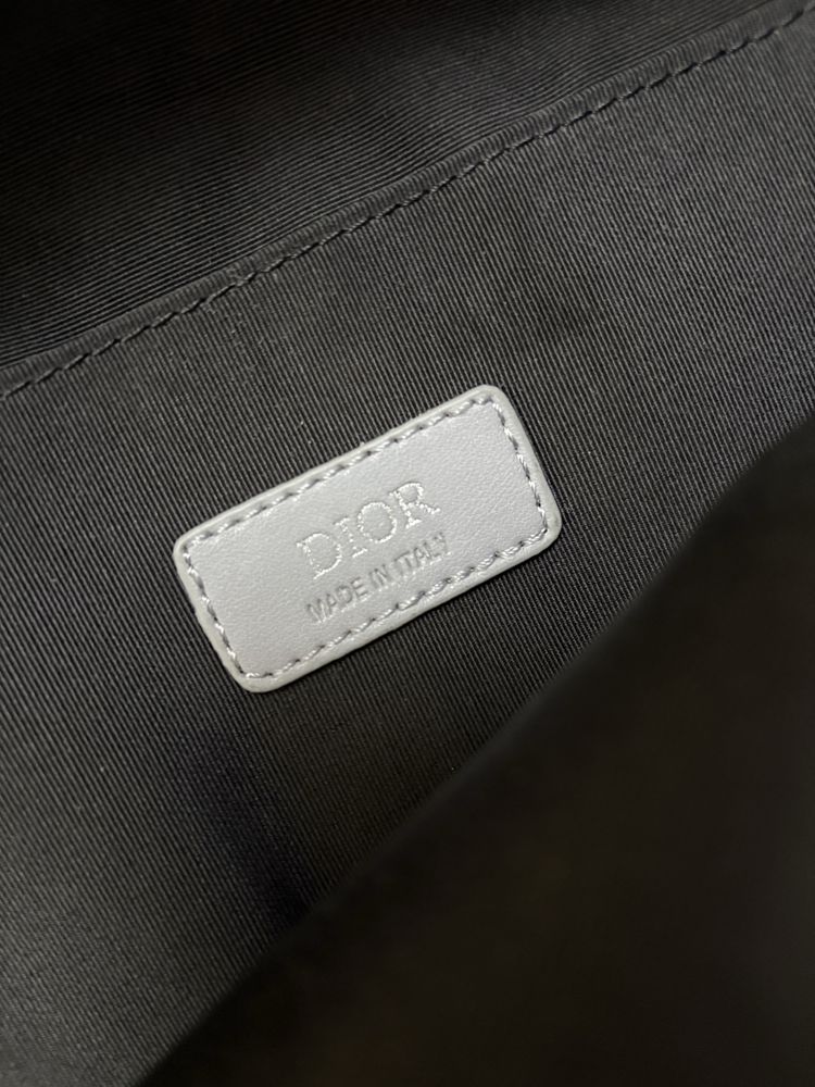 Ghiozdan dior ( nu lv nike sprayground supreme)