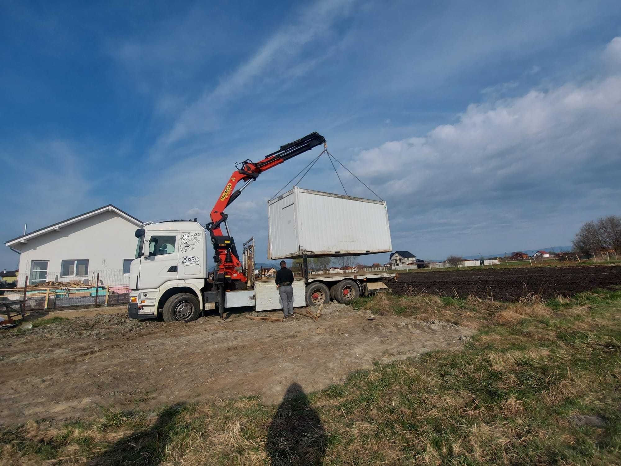 Camion cu macara Relocari transport containere