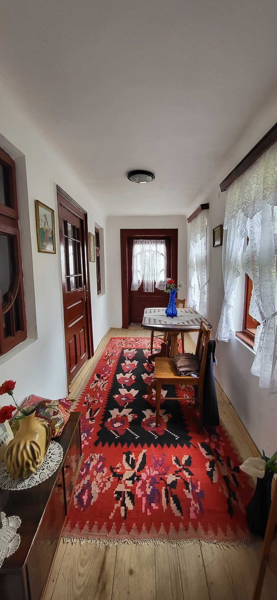 Casa de vanzare 140 m² - teren de 2 400 m²