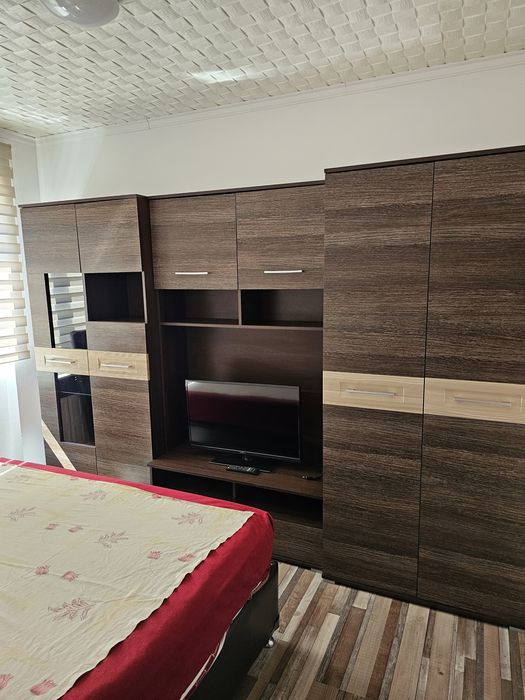 Apartament cu 3 camere de vânzare