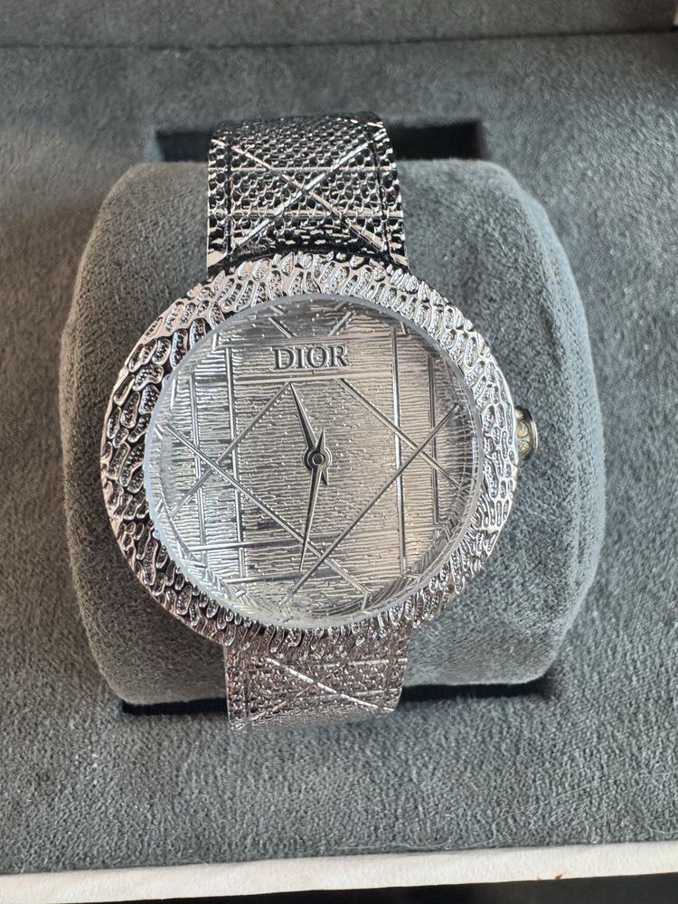 Дамски часовник Dior