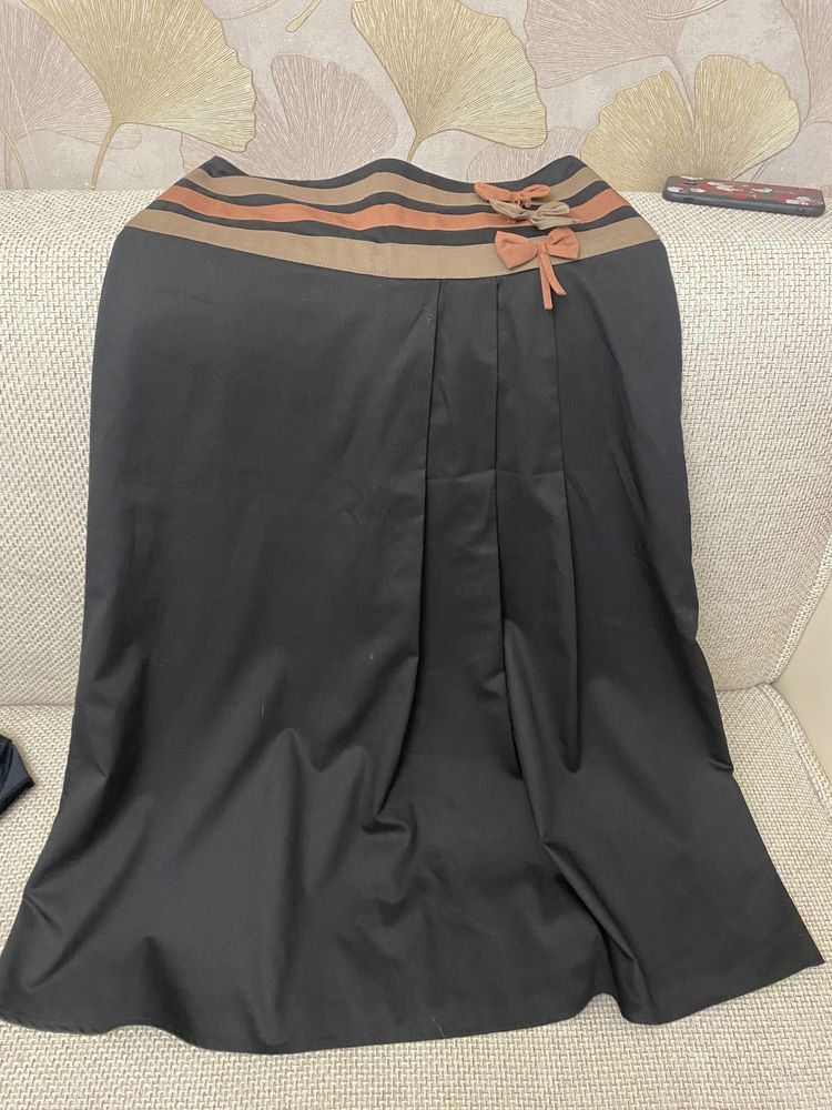 Длинная юбка турецкая 5000 тг, сарафан 6000 тг
