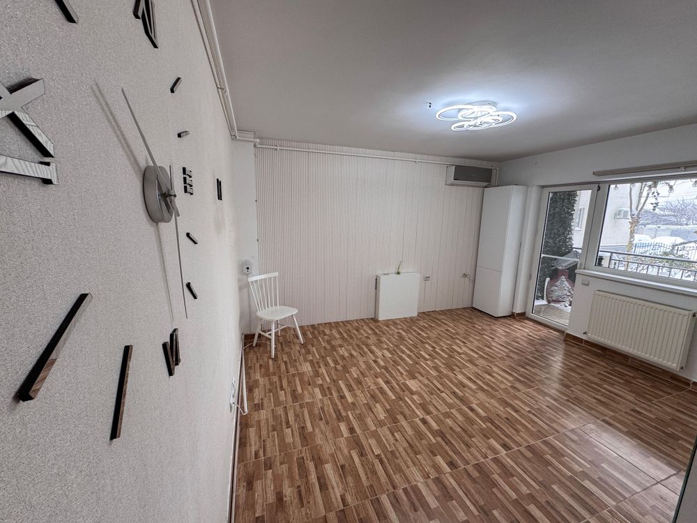 Inchiriez studio