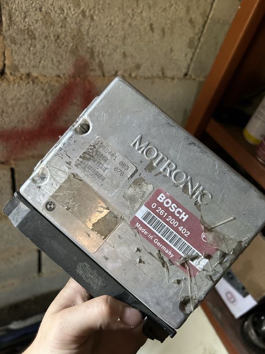 Эбу компьютер 405 402 на бмв е34 в хорошем состояние