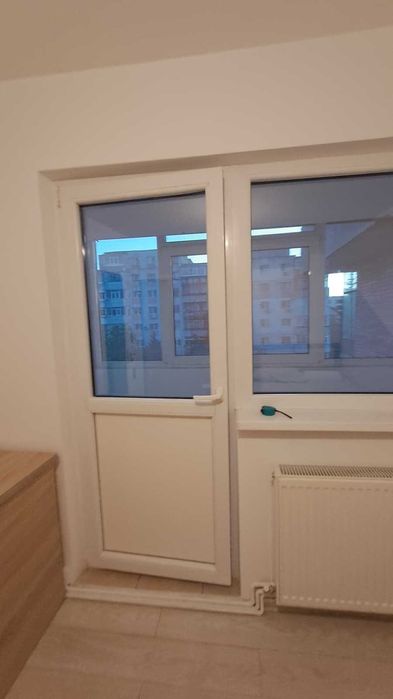 Închiriez apartament 4 came
