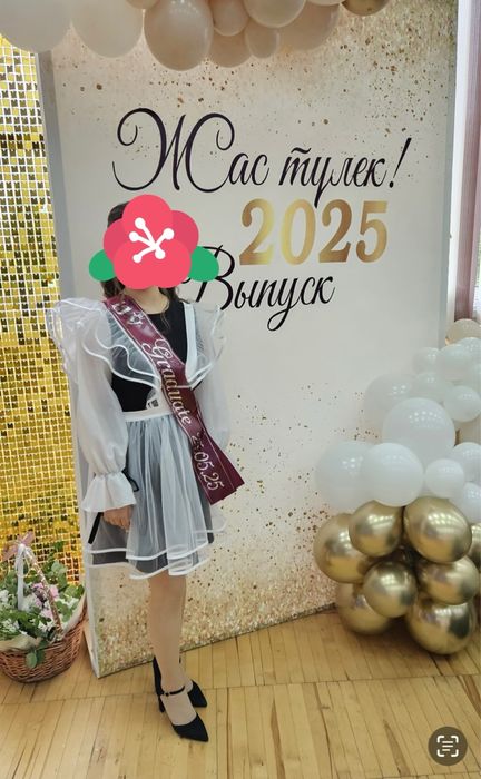 Платье с фартуком