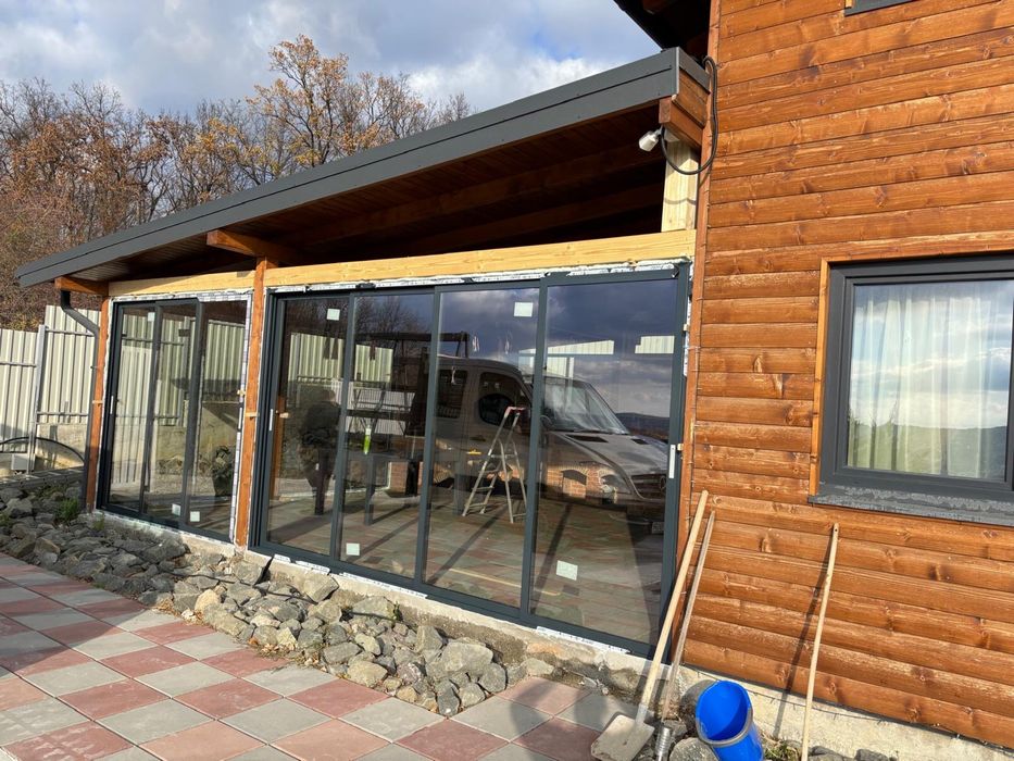 Usi glisante din aluminiu-pe comanda