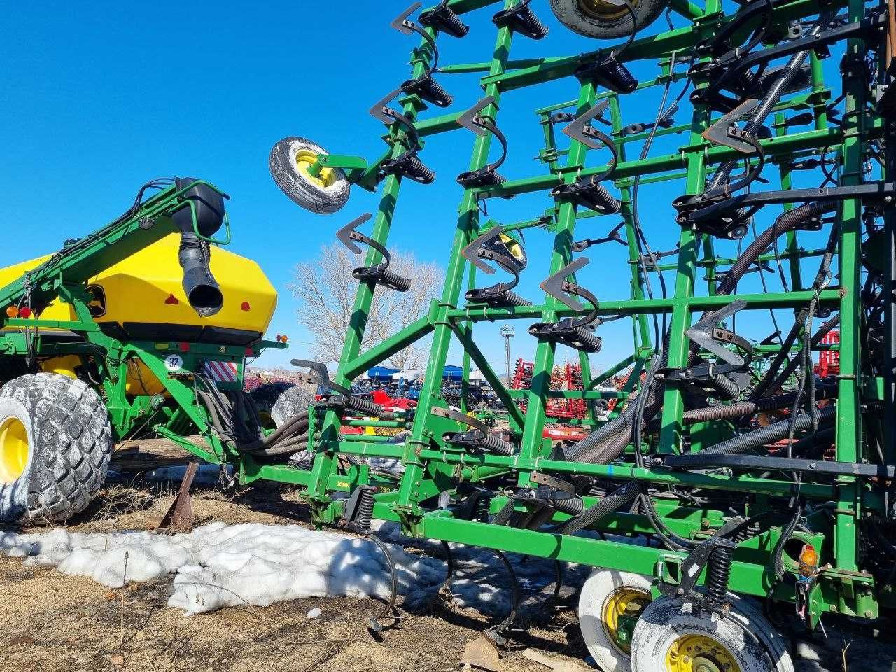 Посевной комплекс John Deere 730