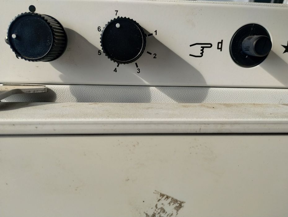 Хладилник за каравана или кемпер 12/220 и газ  BERGER