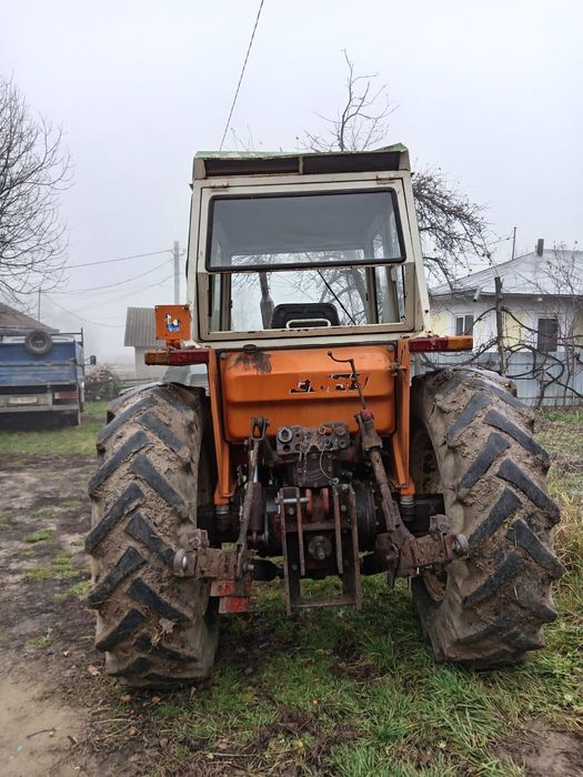 Vand tractor fiat 880 recent adus