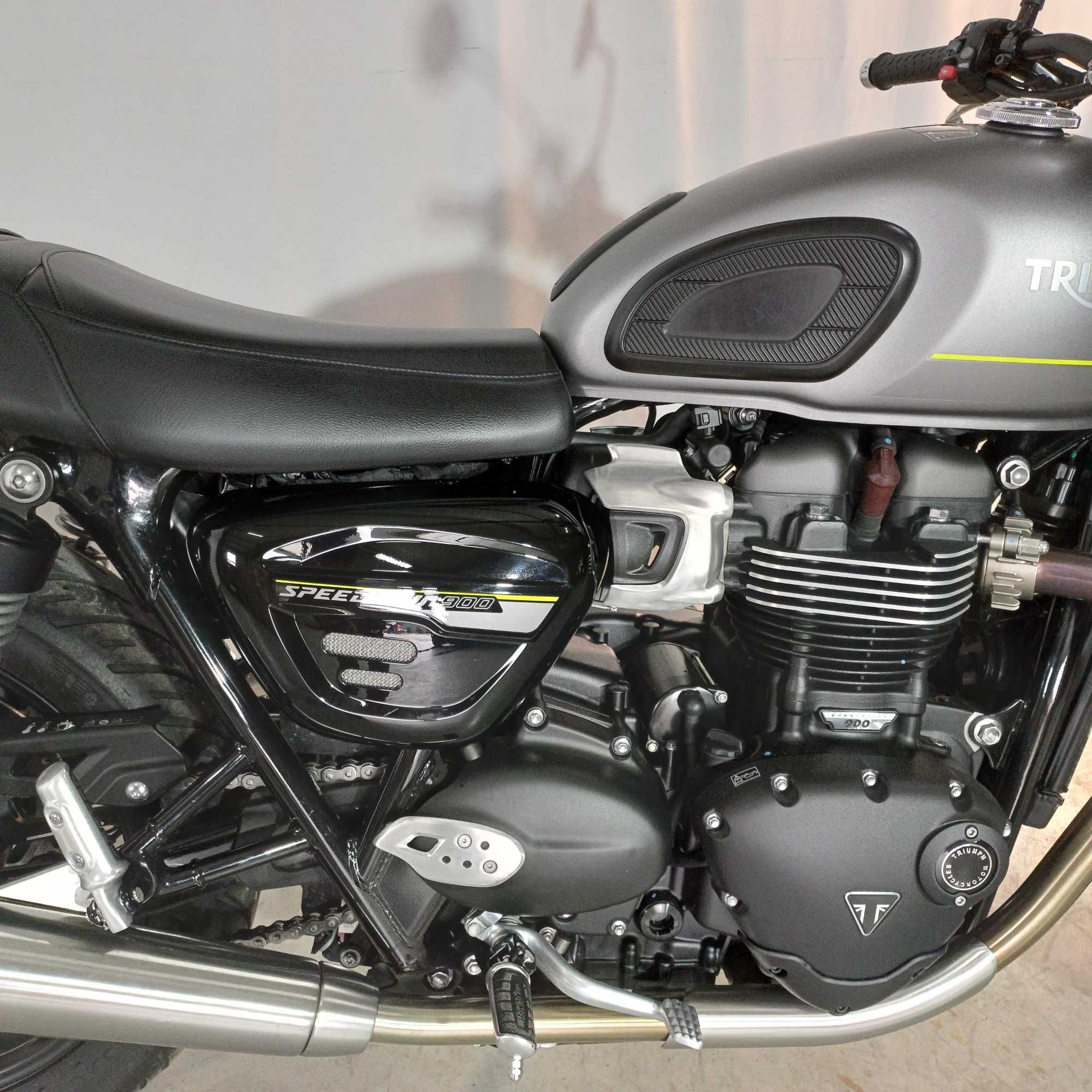 Motocicleta Triumph Speed Twin 900 ABS | TJ6419 | motomus.ro