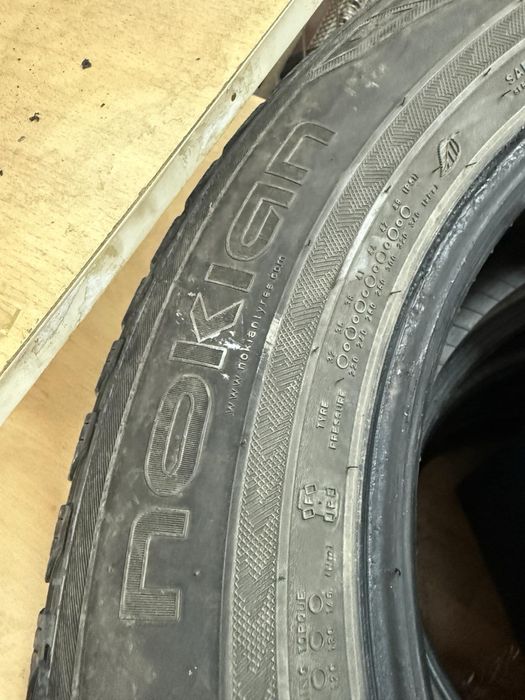 Зимни гуми 235/60/R18