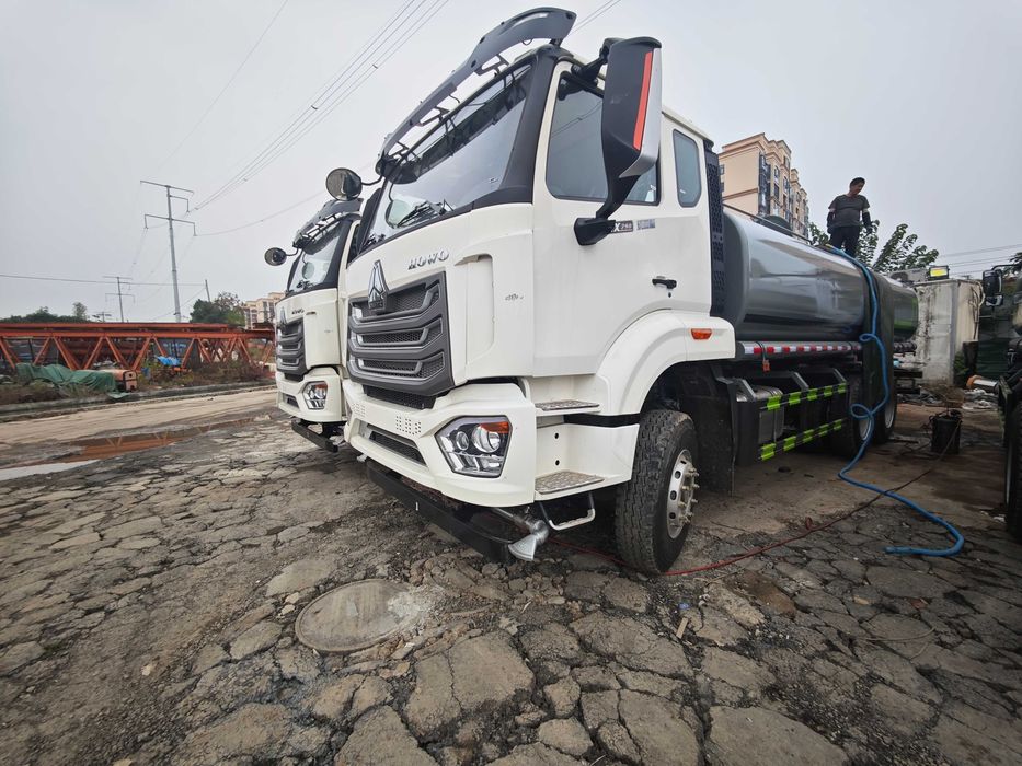 HOWO 6x4 20 куба Водовоз. Новый. с НДС