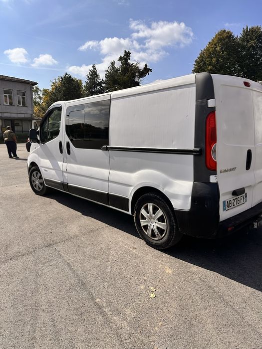 Продава се Renault trafic 2.0 дизел 115HP внос Франция