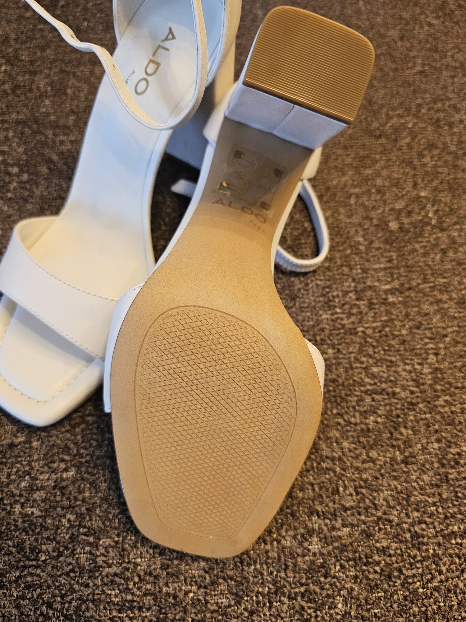 Сандали естествена кожа ALDO