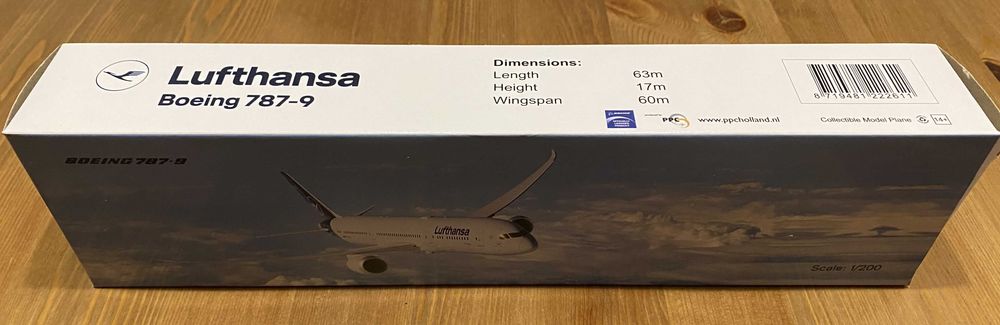 BOEING 787-9 Dreamliner LUFTHANSA Macheta avion Scara 1:200