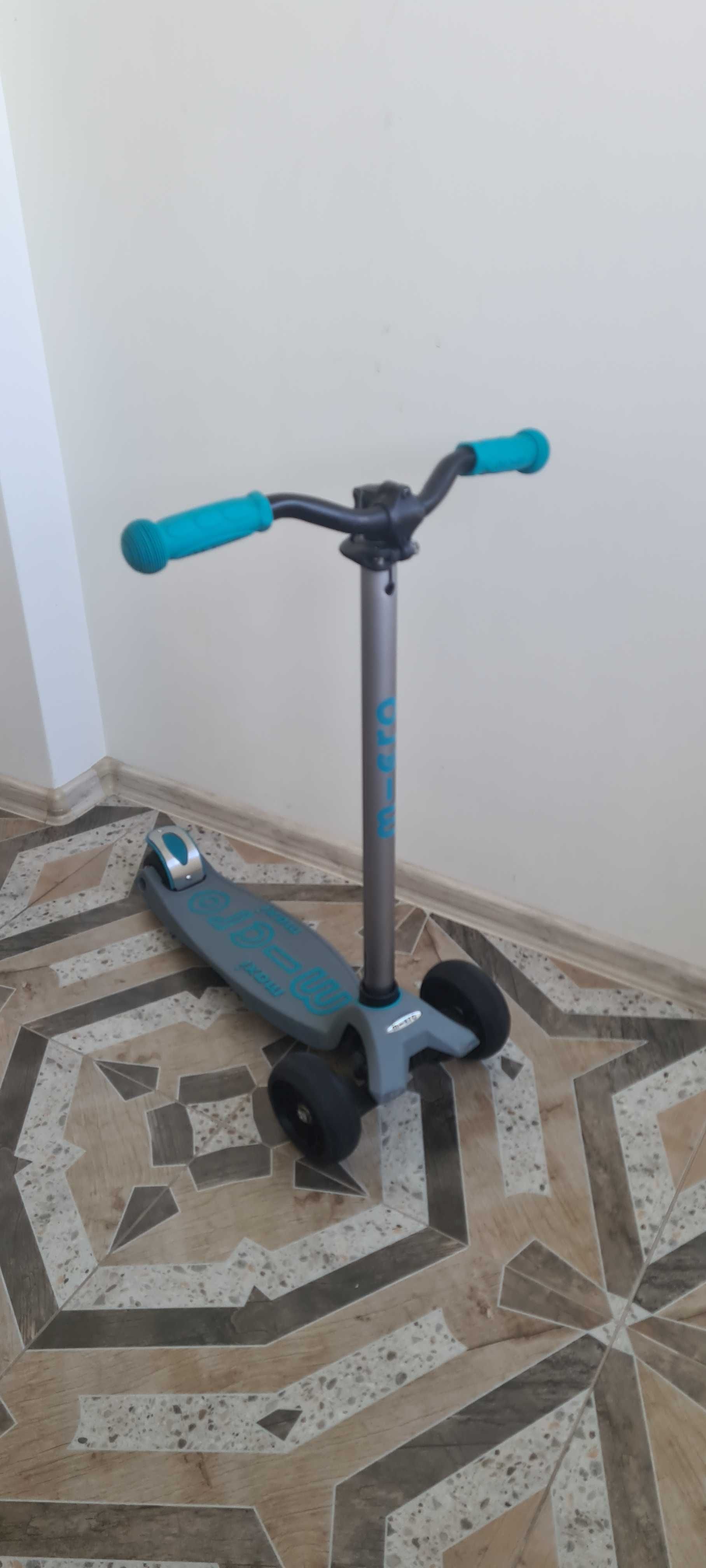 Тротинетка Micro Maxi Pro