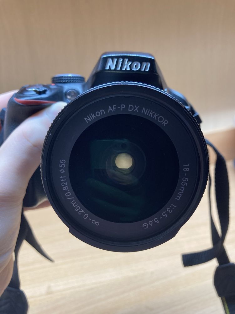 Продам фотоаппарат Nikon D3300 с объективом