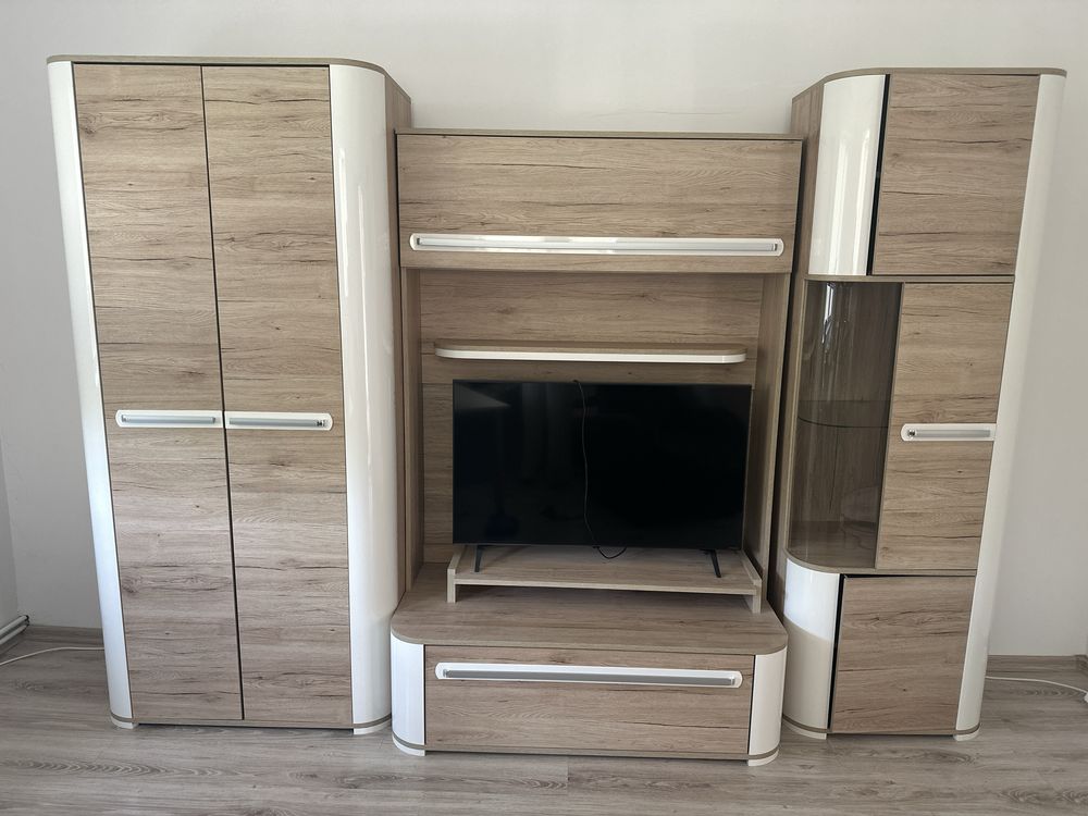 Mobila living moderna, stare foarte buna- pret avantajos