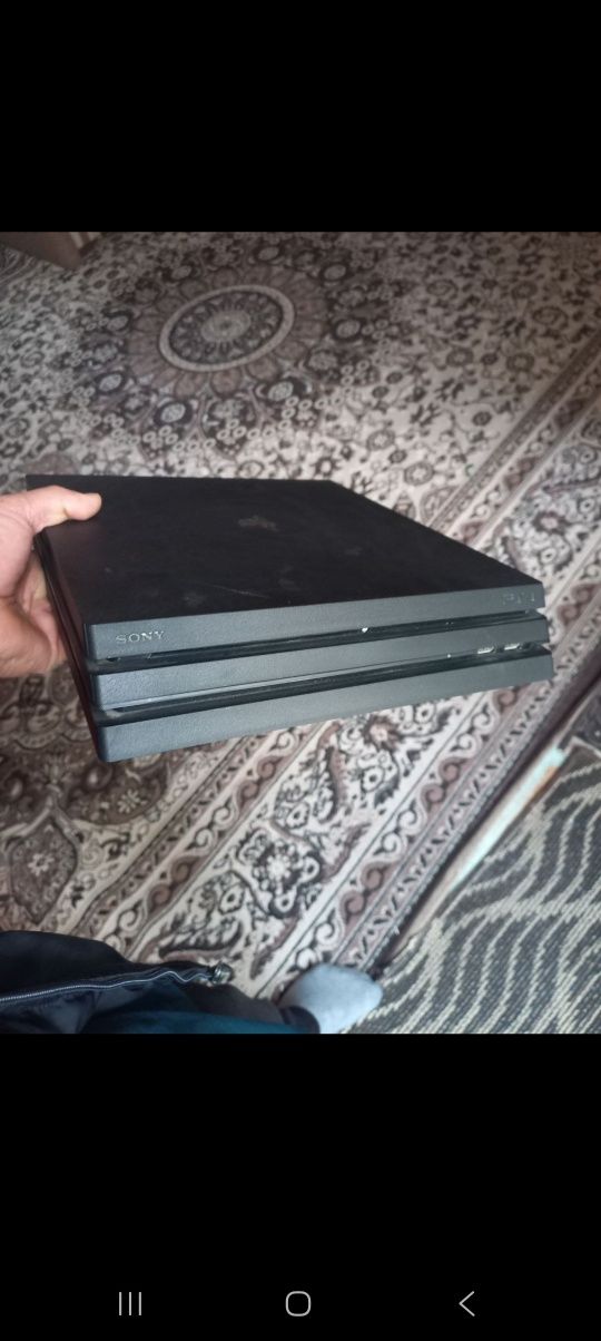 PS4 pro ideal tiniq o'yinlar yozilgan disk solid oyno'rasiz plomba bor