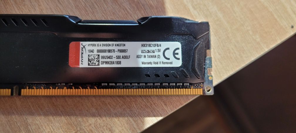 2 Memorii Kingston HyperX Fury Black 4GB, DDR3, 1866MHz, CL10, 1.5V
