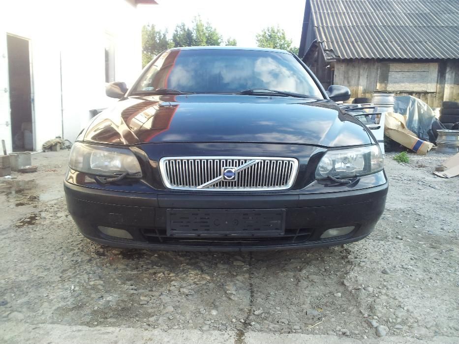 Piese Second VOLVO V70 2.4d AWD (4x4) Model 2000-2007