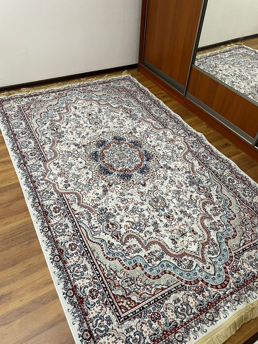 Ковер 2*3м, состояниясы жаксы, жуылған. Турция. 2 шт