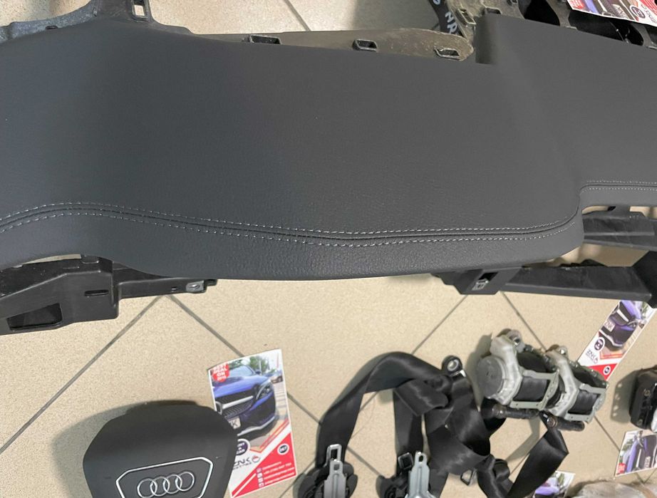 AUDI A6 C8 kit airbag - plansa bord HUD cusatura - centuri siguranta