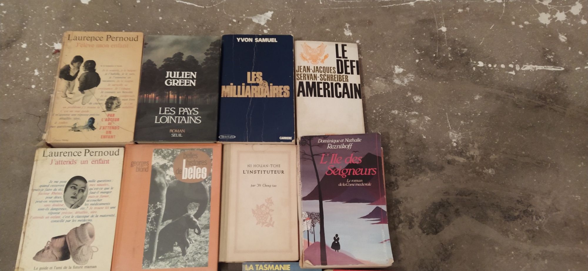 Vând cărți în limba franceză
