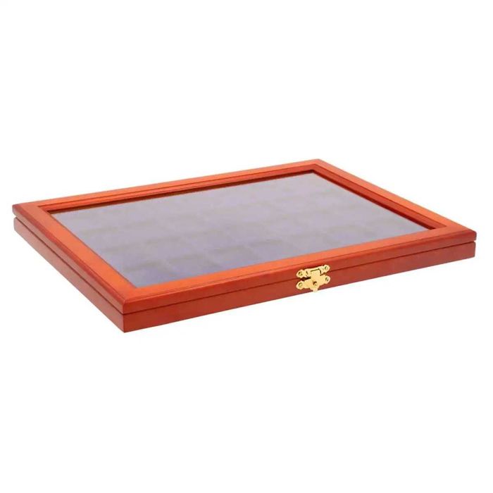 Луксозна дървена витрина SAFE за монети с различни отвори на монетите!