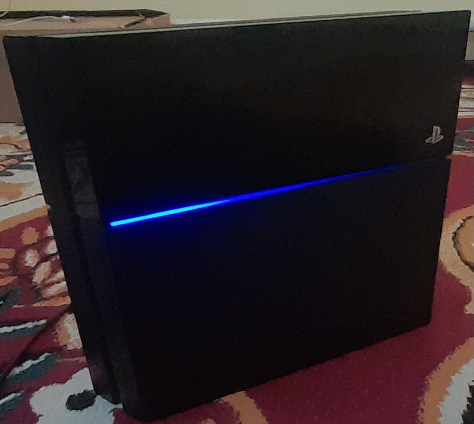 Sony playstation 4 fat