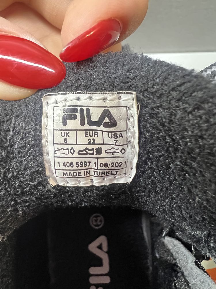 Зимни детски боти FILA номер 23