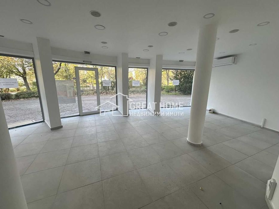 Под наем!!! Център!!! Топ локация!!!