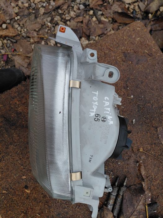 Ляв фар за Toyota Carina