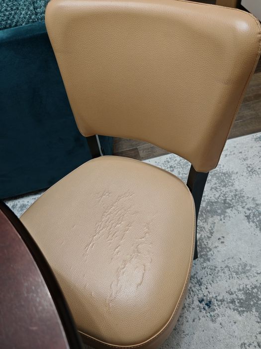 Masa lemn  Mobexpert rotunda (d:106cm)cu 4 scaune