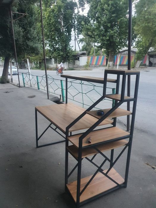 Рабочий стол в стиле LOFT